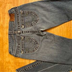 Ladies True Religion Sz 26 Womens skinny/straight leg jeans .